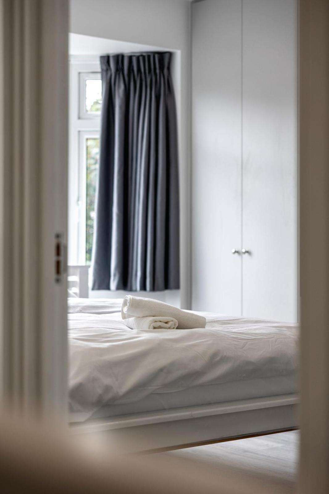 Modern Home With Driveway Parking For 2 Vehicles, Near Tottenham Hotspur Stadium, White Hart Lane Train Station London Ngoại thất bức ảnh